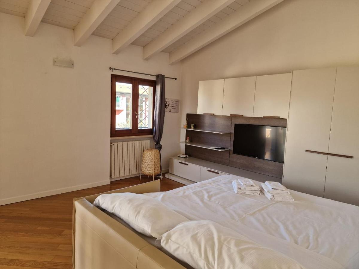 Vittoria Al Lago Apartment Десенцано дел Гарда Екстериор снимка